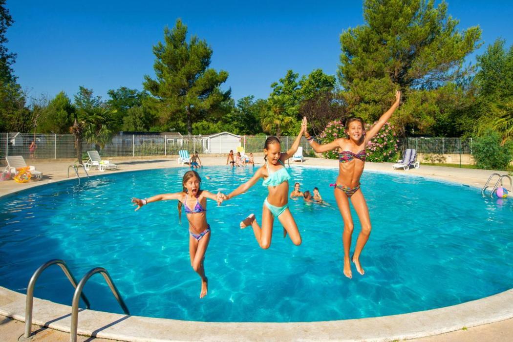Mobile Home Tout Confort Alexandre La Roque-d'Antheron Dış mekan fotoğraf